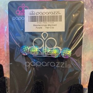 Paparazzi Iridescent Mermaid Hair Clip